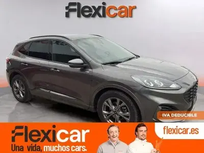 Usado Ford Kuga ST-Line 120 CV (88 kW) 2024 Gris SUV
