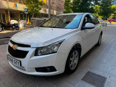 Usado Chevrolet Cruze LS 125 CV (91 kW) 2010 Blanco Berlina