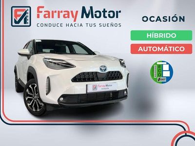 Usado Toyota Yaris Hybrid Style 116 CV (85 kW) 2023 Blanco