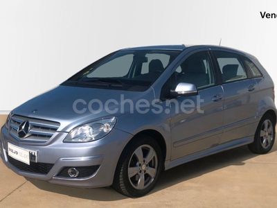 Mercedes B200