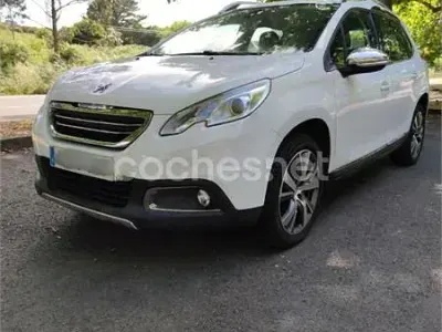 Usado Peugeot 2008 Active 92 CV (67 kW) 2015 Blanco SUV