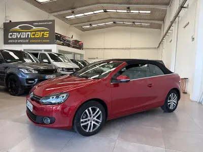 Usado VW Golf Cabriolet 105 CV (77 kW) 2012 Granate Descapotable