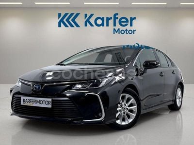 Negro Usado 2022 Toyota Corolla Active Berlina | 22.290 € (Un poco caro)
