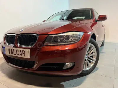 Käytetty BMW 320 Efficient Dynamics 163 HP (119 kW) 2012 Punainen Sedan