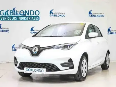 Begagnad Renault Zoe Business 99 kW (135 HK) 2020 Vit Halvkombi