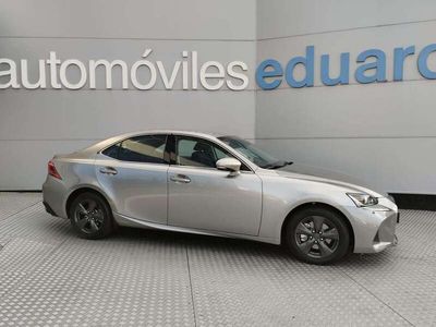 Lexus IS300h