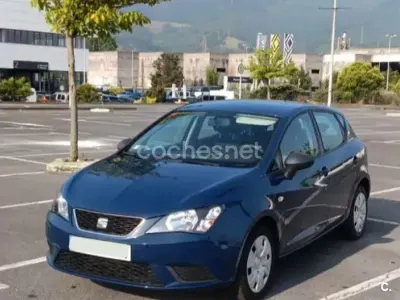 Usado Seat Ibiza Reference 90 CV (66 kW) 2017 Azul Berlina