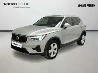 Usado Volvo XC40 Core 163 HP (119 kW) 2022 Prateado SUV