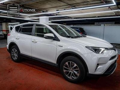 Usado Toyota RAV4 Hybrid Advance 197 CV (144 kW) 2017 Blanco SUV