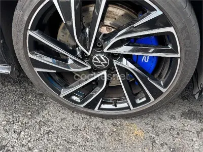 Usado VW Golf VIII R 320 CV (235 kW) 2021 Negro Berlina