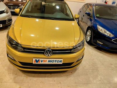 Amarillo Usado 2018 VW Polo Advance Berlina | 11.690 € (Precio justo)