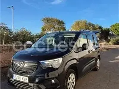 Usado Opel Combo Life Innovation 110 CV (80 kW) 2019 Negro Monovolumen