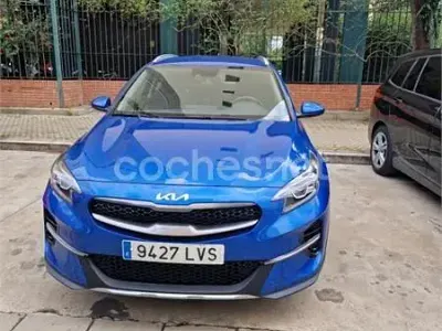 Usado Kia XCeed 120 CV (88 kW) 2021 Azul SUV