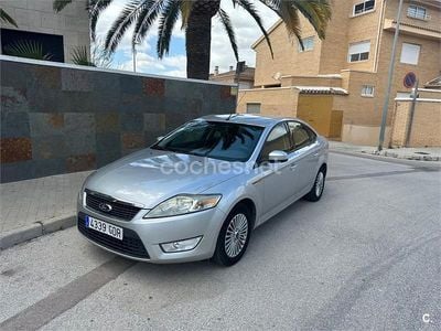 Usado Ford Mondeo Titanium 140 CV (102 kW) 2008 Blanco Berlina