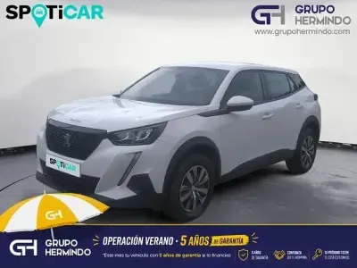 Usado Peugeot 2008 Active 100 CV (73 kW) 2020 Blanco SUV