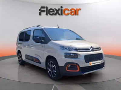 Usado Citroën Berlingo Shine 102 CV (75 kW) 2019 Beige Monovolumen