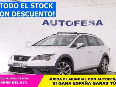 Usado Seat Leon 4Drive 184 CV (135 kW) 2015 Blanco Familiar