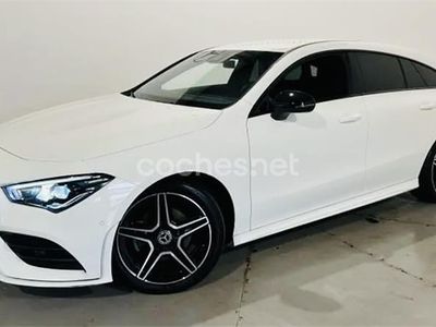 Usado Mercedes CLA200 Shooting Brake 150 CV (110 kW) 2023 Blanco Familiar