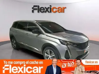 Usado Peugeot 5008 Active 131 CV (96 kW) 2023 Gris SUV