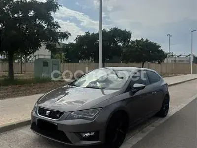 Usado Seat Leon SC I-Tech 122 CV (89 kW) 2014 Gris / plata Utilitario
