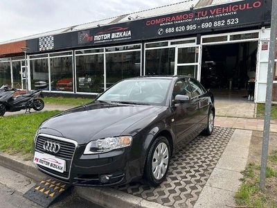 Usado Audi A4 140 CV (102 kW) 2007 Negro Berlina