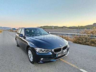 Usado BMW 318 Sport Line 143 CV (105 kW) 2013 Azul Familiar