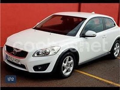 Blanco Usado 2011 Volvo C30 Momentum Utilitario | 8100 € (Precio justo)