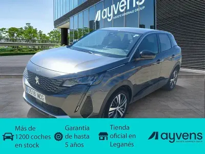 Usado Peugeot 3008 Active 225 CV (165 kW) 2022 Gris / plata SUV