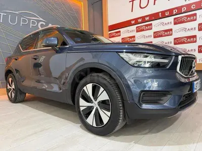Usado Volvo XC40 Plus 211 CV (155 kW) 2022 Azul SUV