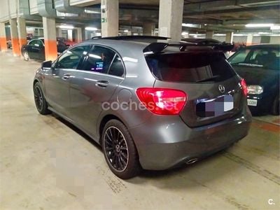 Usado Mercedes A220 Urban 170 CV (125 kW) 2013 Gris / plata Berlina