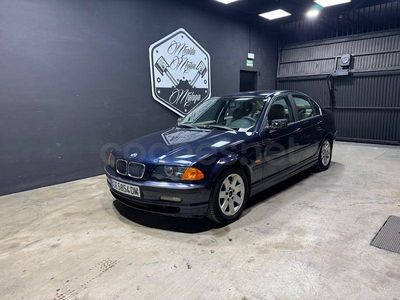 Usado BMW 316 105 CV (77 kW) 1999 Azul Berlina