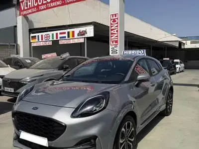 Usado Ford Puma ST-Line 125 CV (91 kW) 2024 Plateado SUV
