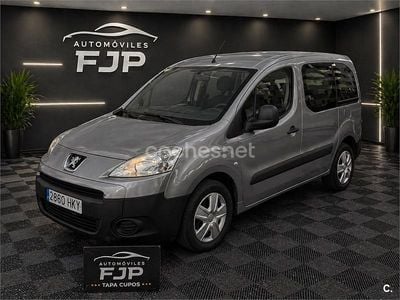 Begagnad Peugeot Partner Tepee 75 HK (55 kW) 2012 Grå Minibuss