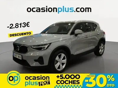 Begagnad Volvo XC40 Core 129 HK (94 kW) 2024 Grå SUV