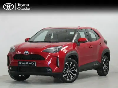 Używany Toyota Yaris Cross Active 116 KM (85 kW) 2023 Czerwony SUV