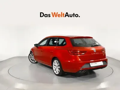 Używany Seat Leon FR 150 KM (110 kW) 2020 Czerwony Kombi