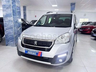 Usado Peugeot Partner Tepee Access 100 CV (73 kW) 2015 Gris / plata Monovolumen