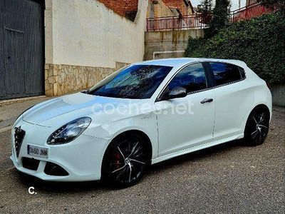 Usado Alfa Romeo Giulietta Distinctive 105 CV (77 kW) 2016 Blanco Utilitario