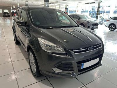 Gris / plata Usado 2015 Ford Kuga Titanium SUV | 8900 € (Precio justo)