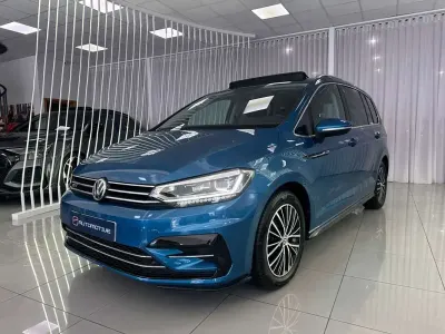 Usado VW Touran Sport 150 CV (110 kW) 2020 Azul Monovolumen