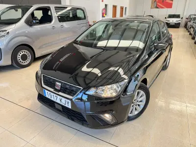 Usado Seat Ibiza Style 75 CV (55 kW) 2018 Negro Utilitario