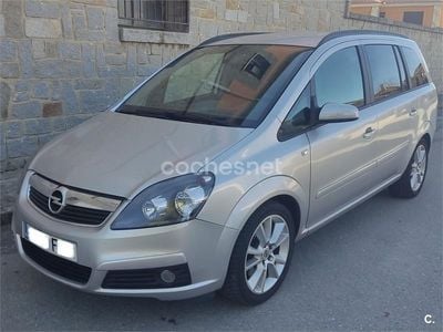 Gris / plata Usado 2005 Opel Zafira Enjoy Monovolumen | 3500 € (Precio justo)