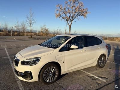 Blanco Usado 2018 BMW 225 Active Tourer iPerformance Monovolumen | 21.900 € (Caro)