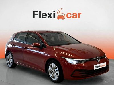 Rojo Usado 2022 VW Golf VIII Life Berlina | 20.490 € (Buen precio)