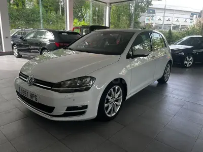 Usado VW Golf VII Sportline 105 CV (77 kW) 2013 Blanco Berlina