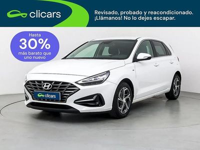 Begagnad Hyundai i30 120 HK (88 kW) 2024 Vit Sedan