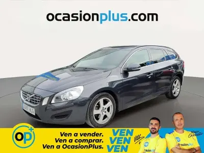 Usado Volvo V60 Momentum 115 CV (84 kW) 2012 Gris / plata Familiar