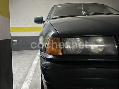 Usado BMW 316 102 CV (75 kW) 1994 Verde Berlina