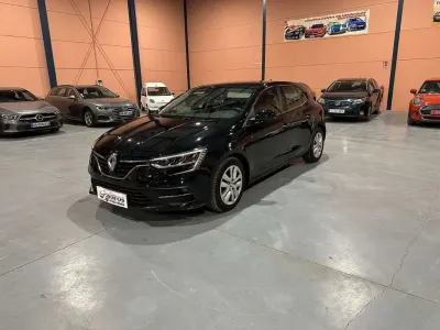 Usado Renault Mégane Business 116 CV (85 kW) 2022 Negro Utilitario