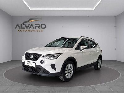 Usado Seat Arona Style Plus 110 CV (80 kW) 2022 Blanco SUV